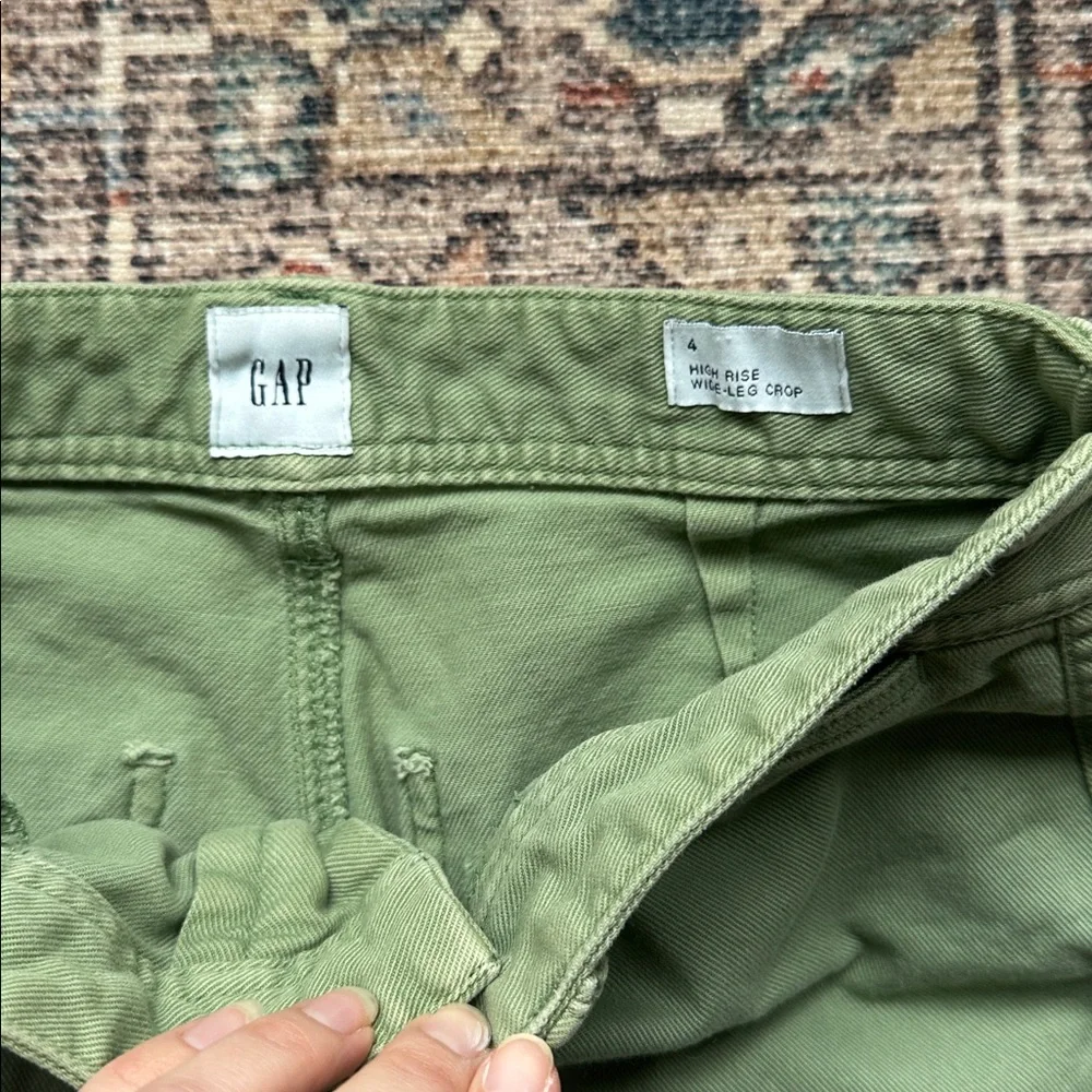 Gap High Rise Wide-Leg Crop Size 4 - Picture 5 of 5